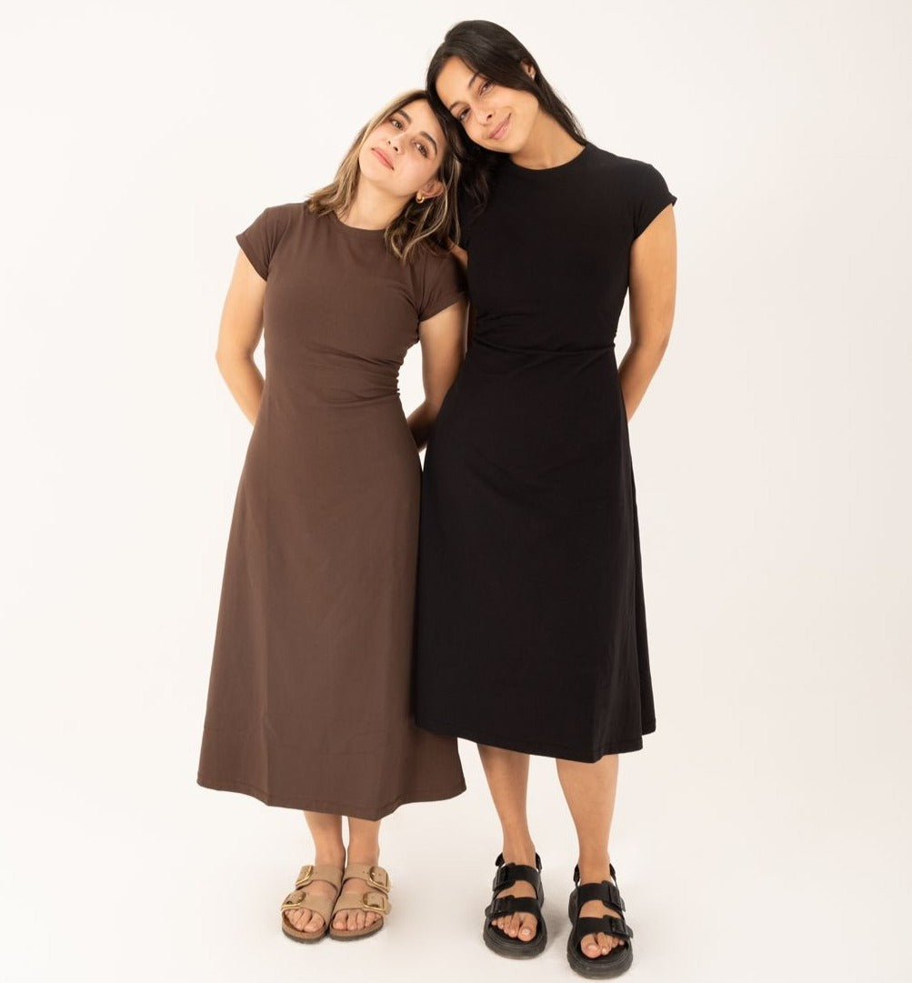 The waist fitted dress
