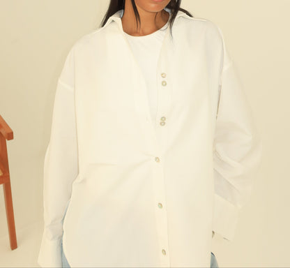 The poplin shirt